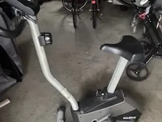 Maxfit motionscykel med pulsur