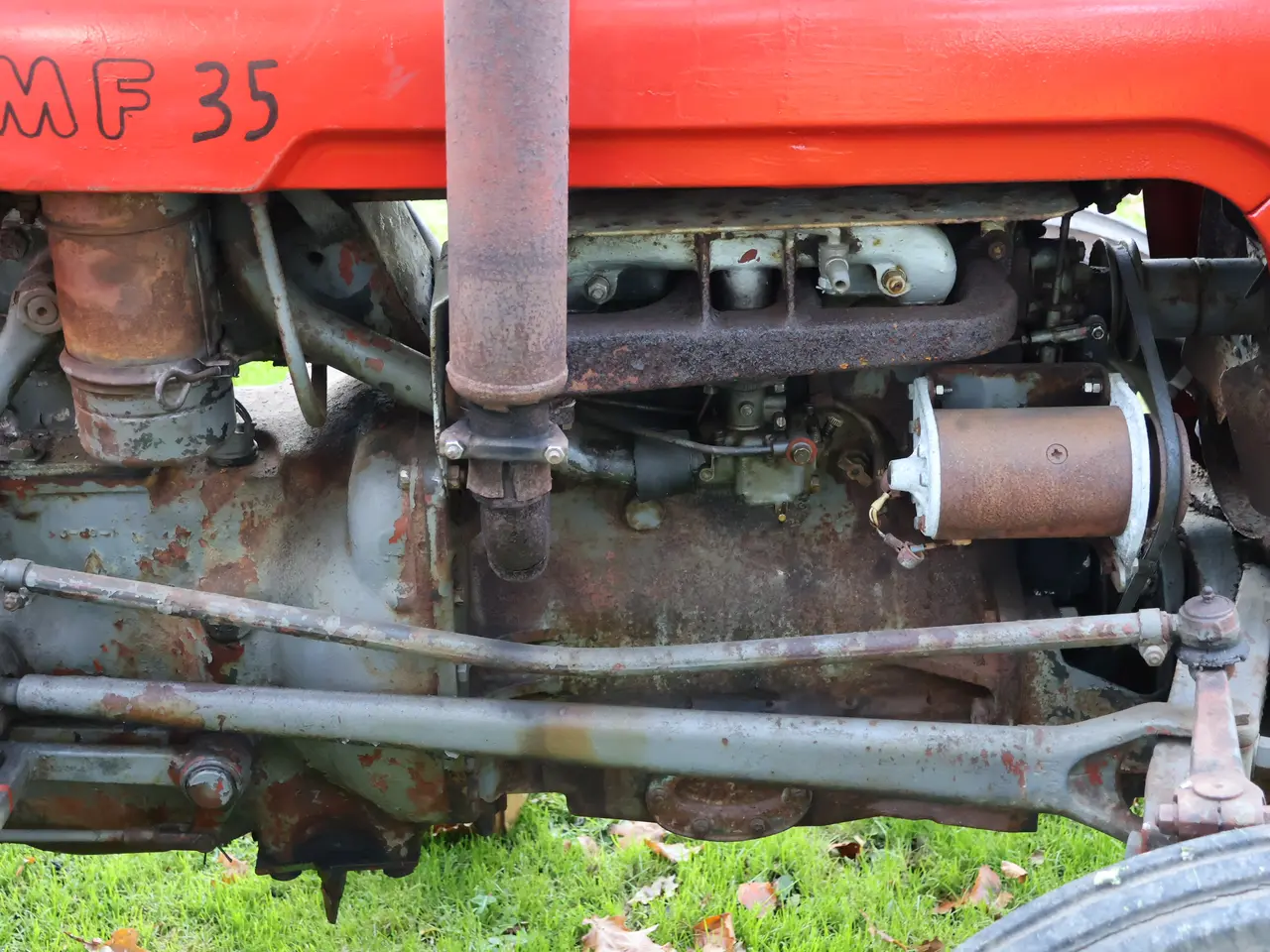 Billede 13 - Massey Ferguson 35. Benzin.