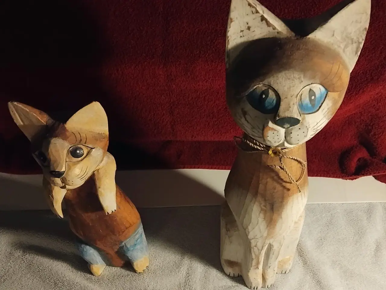 Billede 2 - Træ Kattefigurer 35cm og 50cm Katte figur