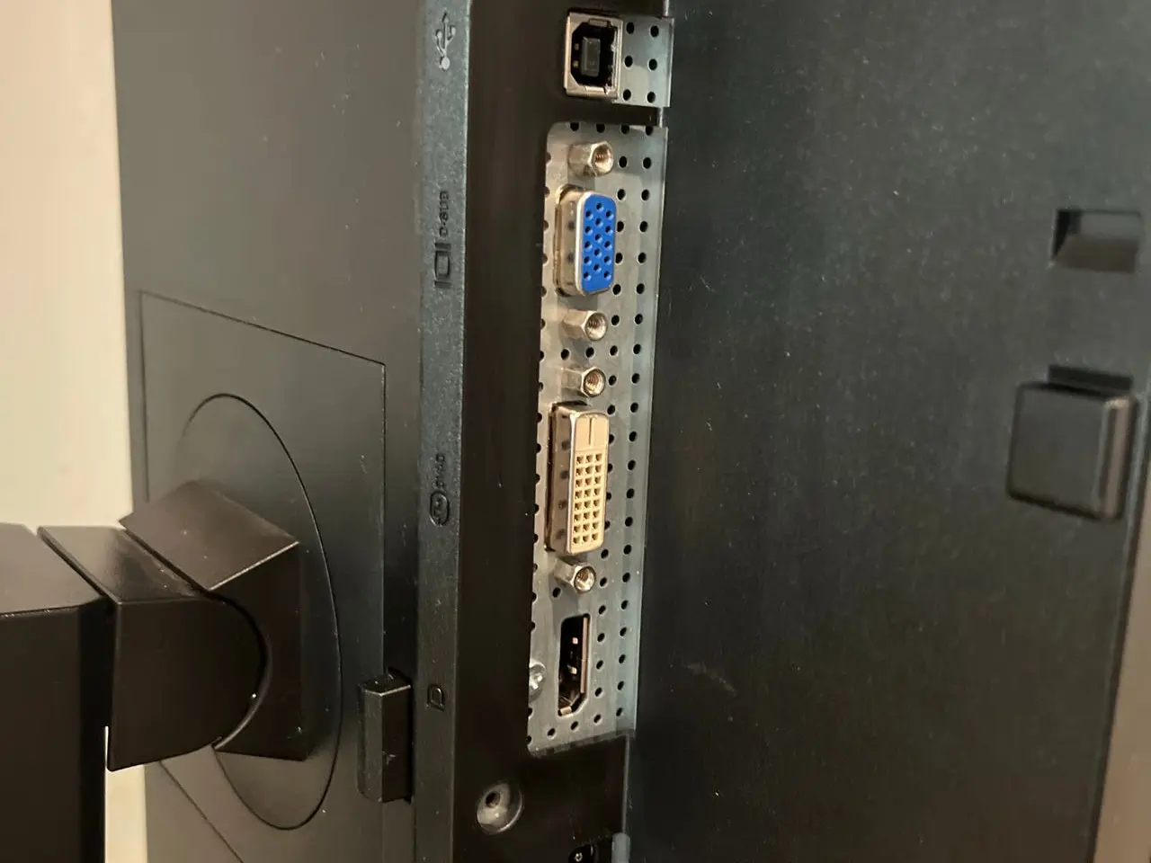 Billede 5 - Dell 22" skærm P2210f med drejefod