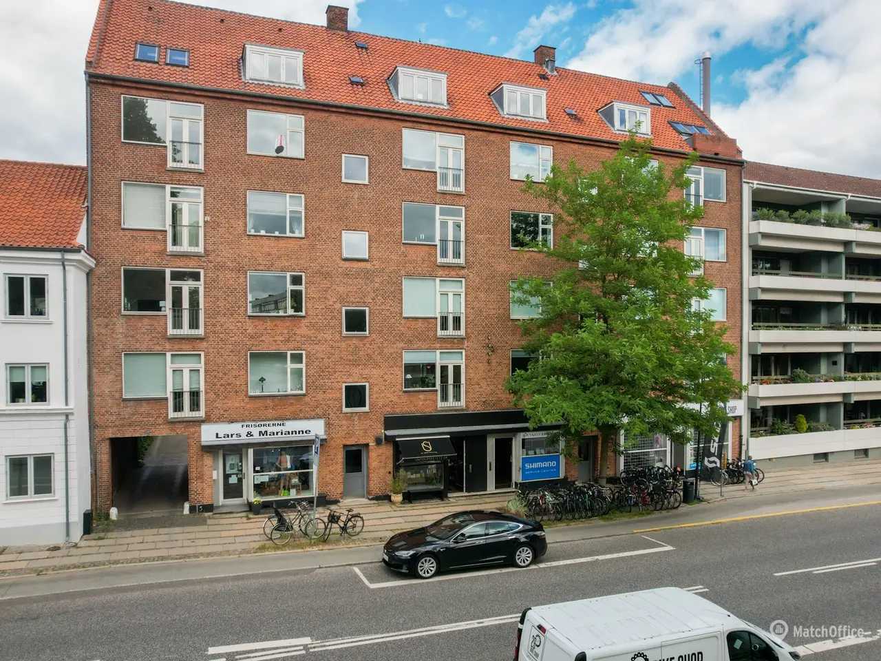 Billede 12 - UDLEJES: Stemningsfuldt butikslokale med facade mod Ordrupvej i Charlottenlund