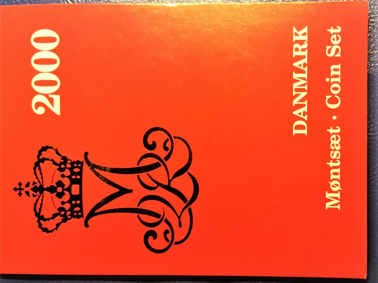 Billede 3 - DET KGL MØNTSÆT 2000 Med 60 Års 20 kr Krone
