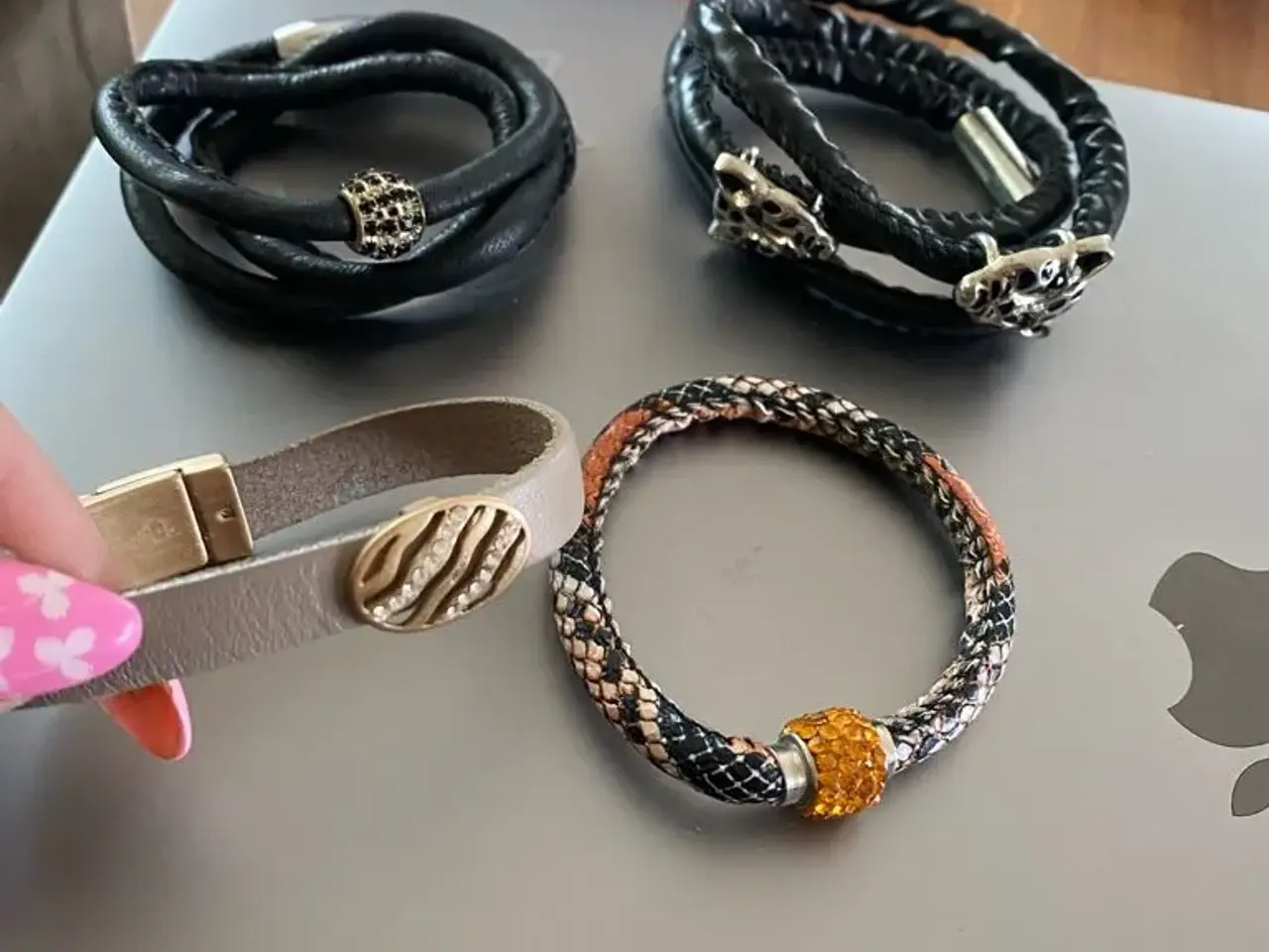 Billede 5 - Flotte armbånd