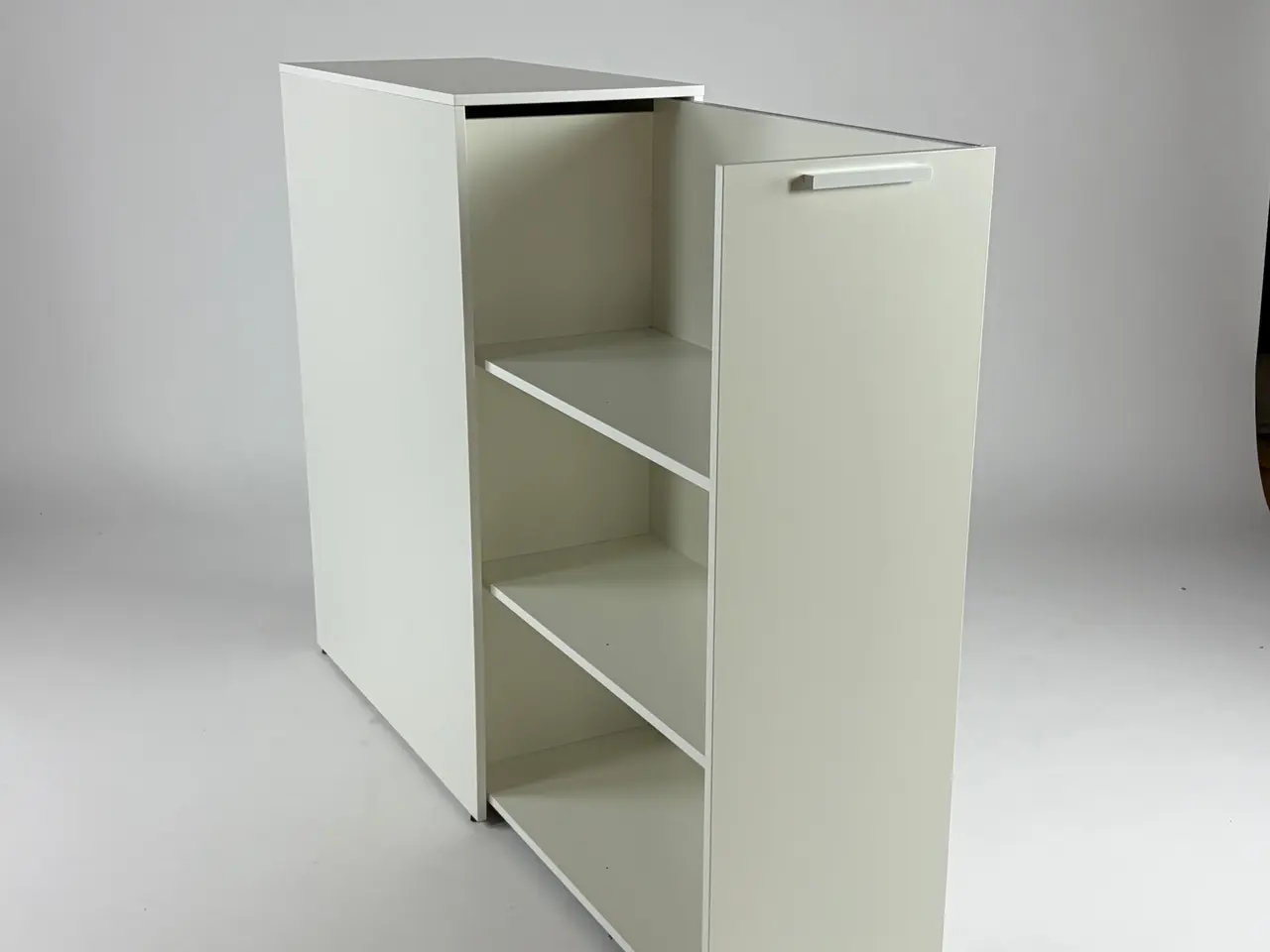 Billede 3 - Udtræksskab – Hvid 83x40x114cm