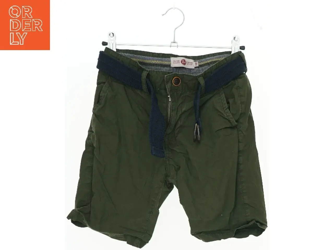 Billede 1 - Grønne shorts med bælte (str. 140)