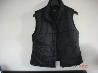 Vest str. M.