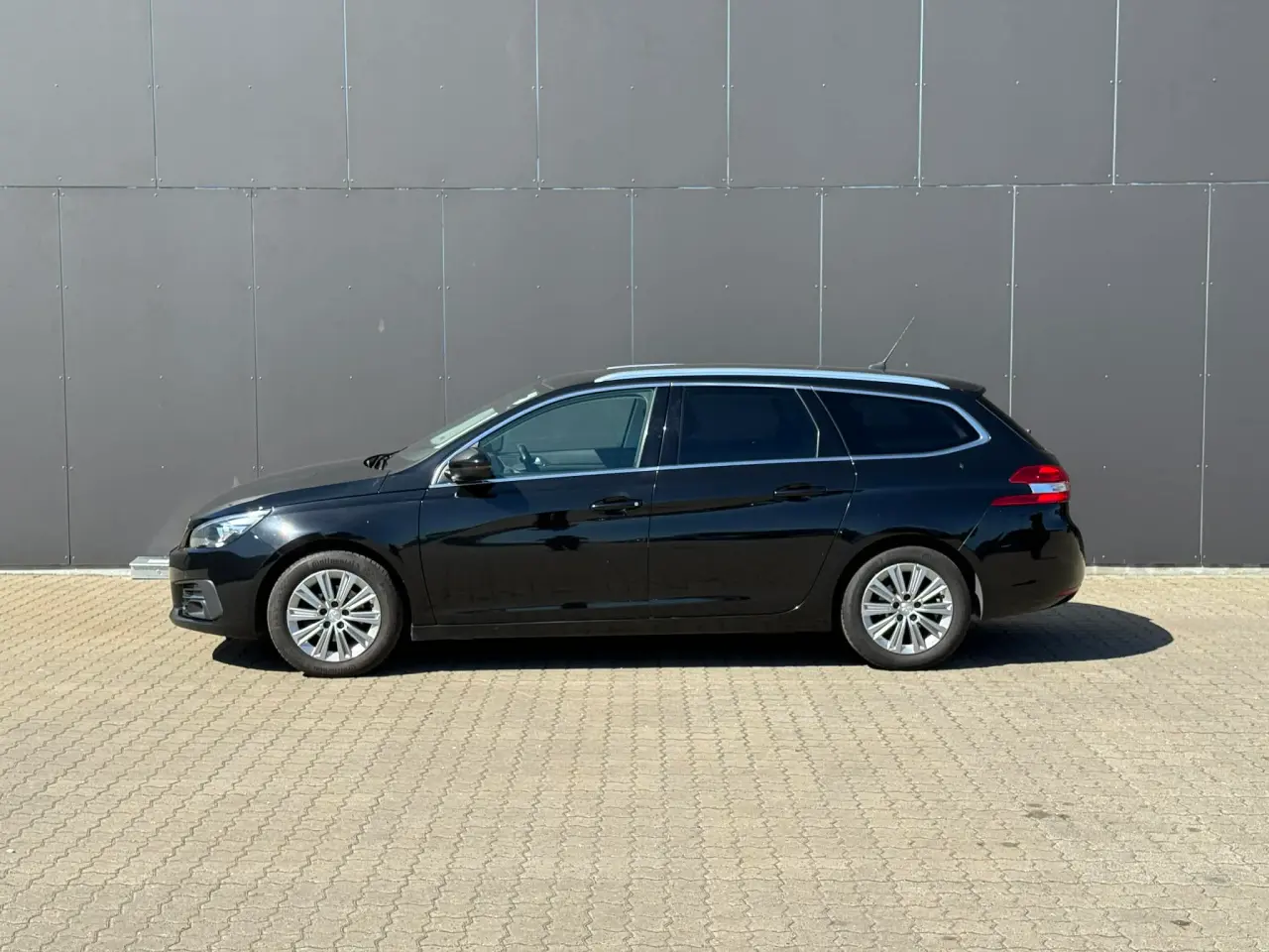 Billede 5 - Flot Peugeot 308 med glastag