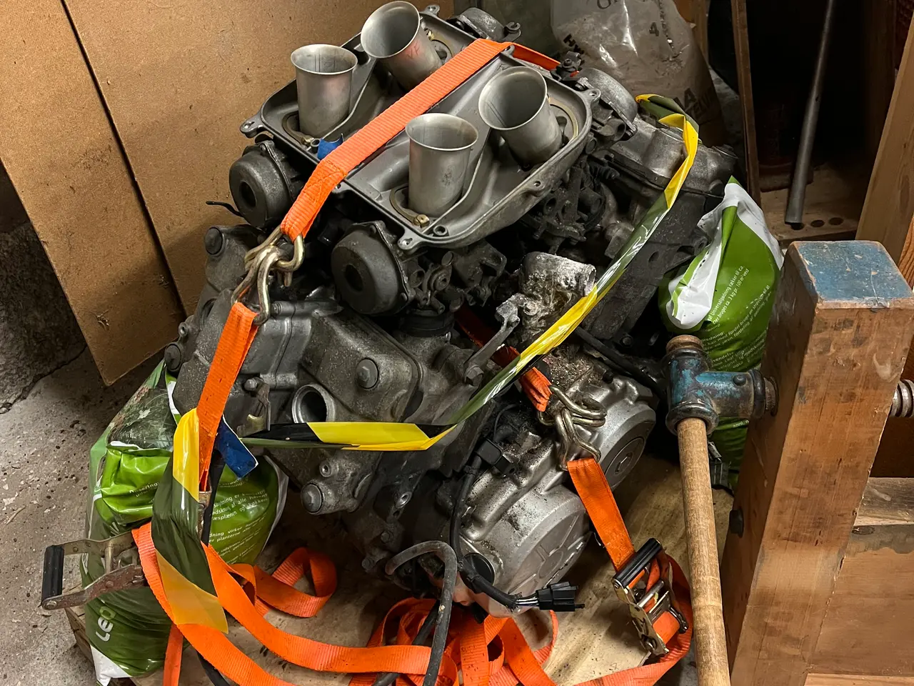 Billede 1 - Honda VFR 750 F RC36.1 motor