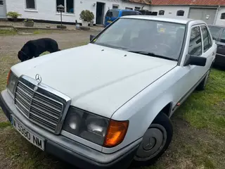 Mercedes w124 300E