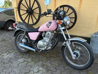 Suzuki GN 250