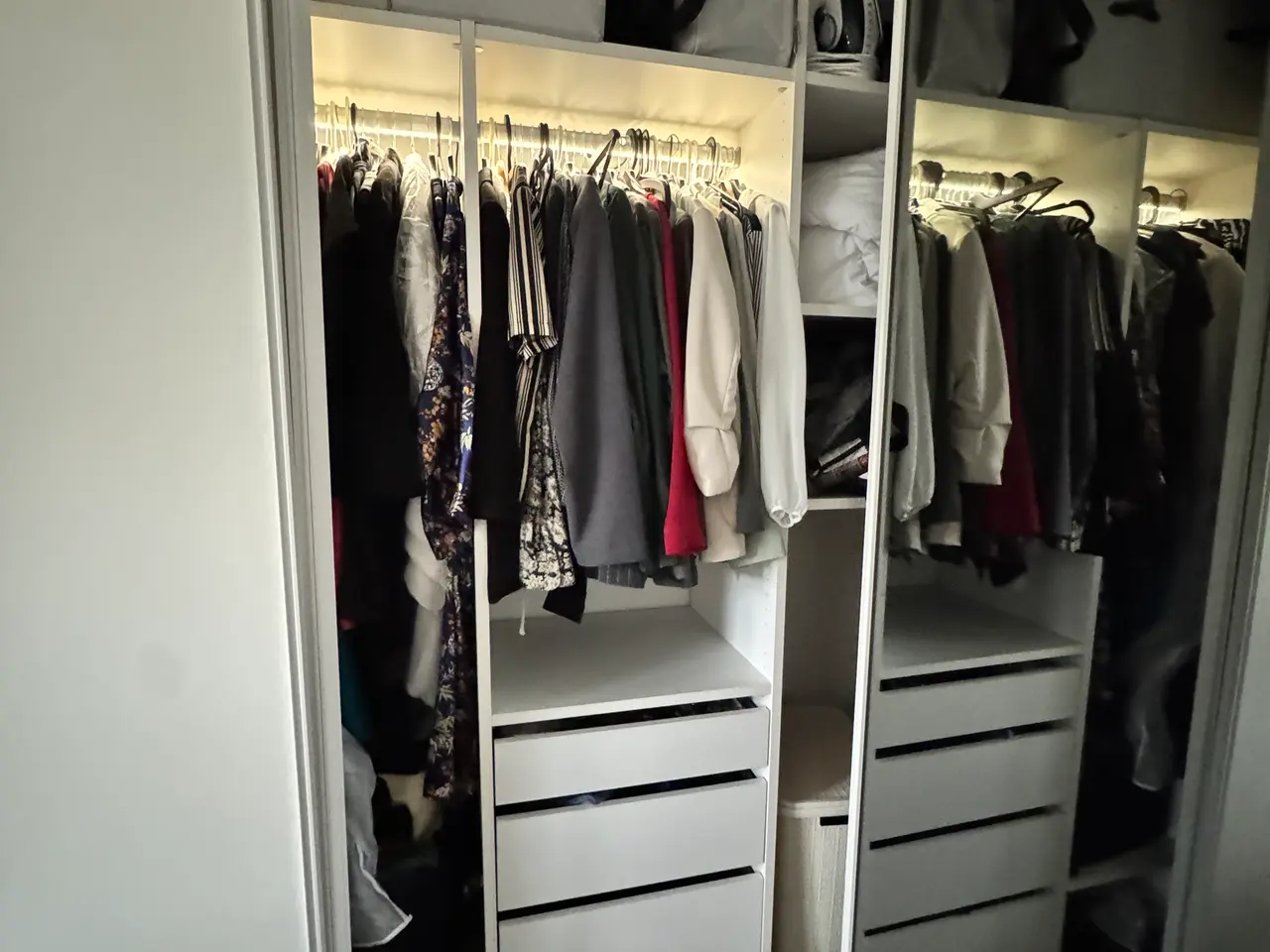Billede 4 - JKE Design specialtilpasset garderobeløsning