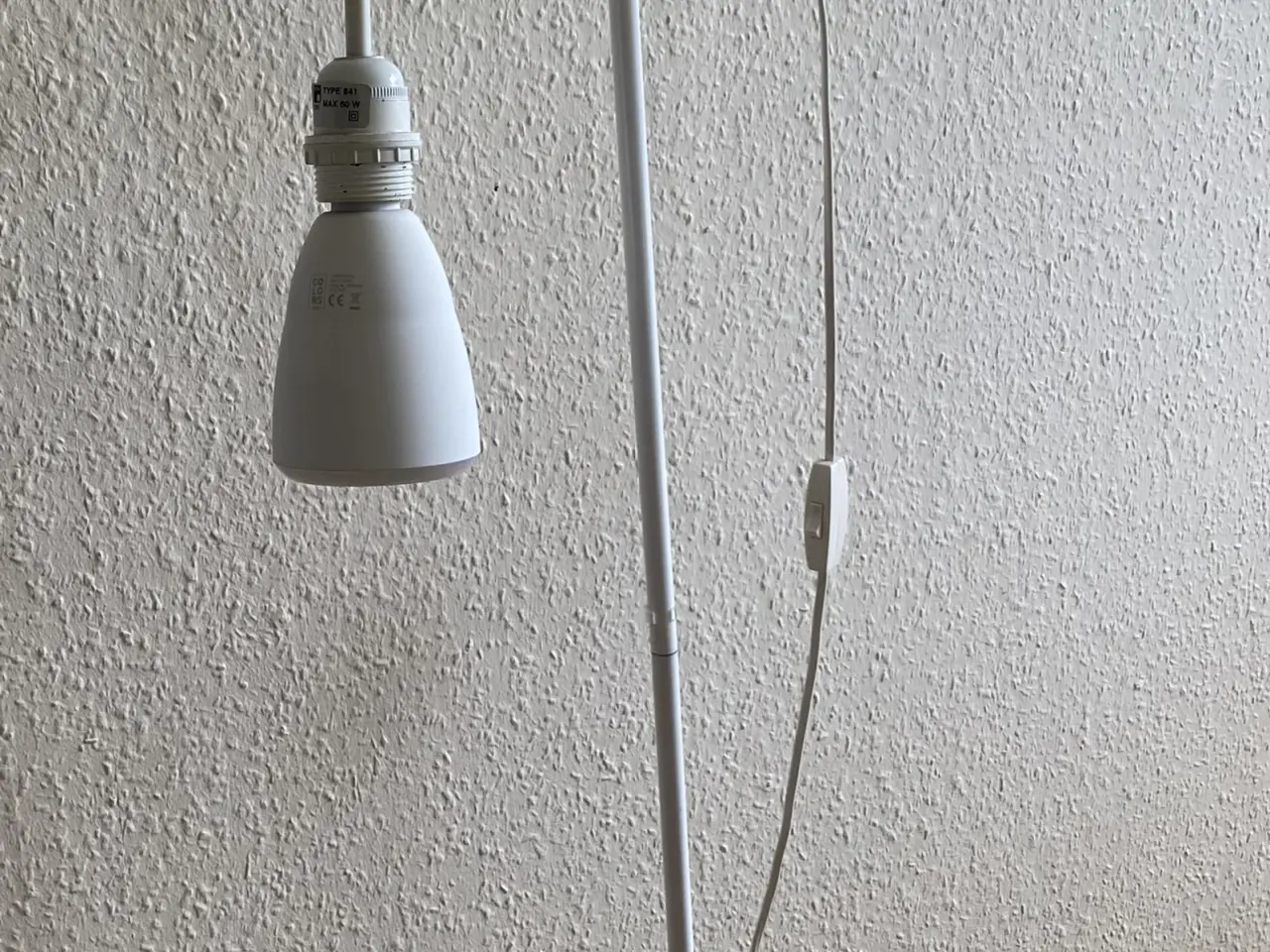 Billede 2 - Gulvlampe med Bluetooth pære