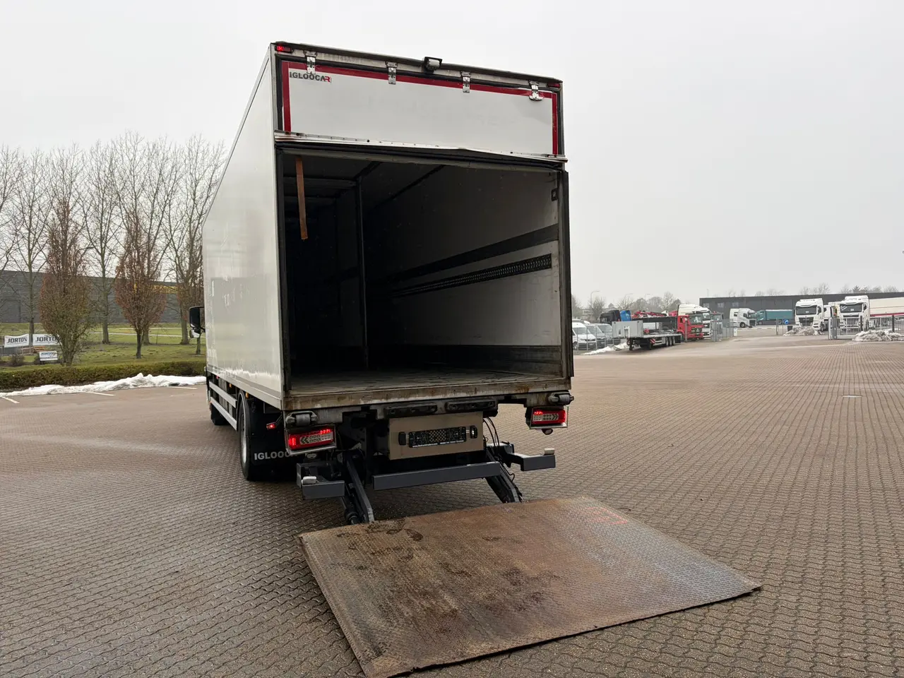 Billede 5 - Volvo FM330, Køle