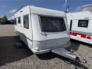 2008 - LMC Favorit 495 E