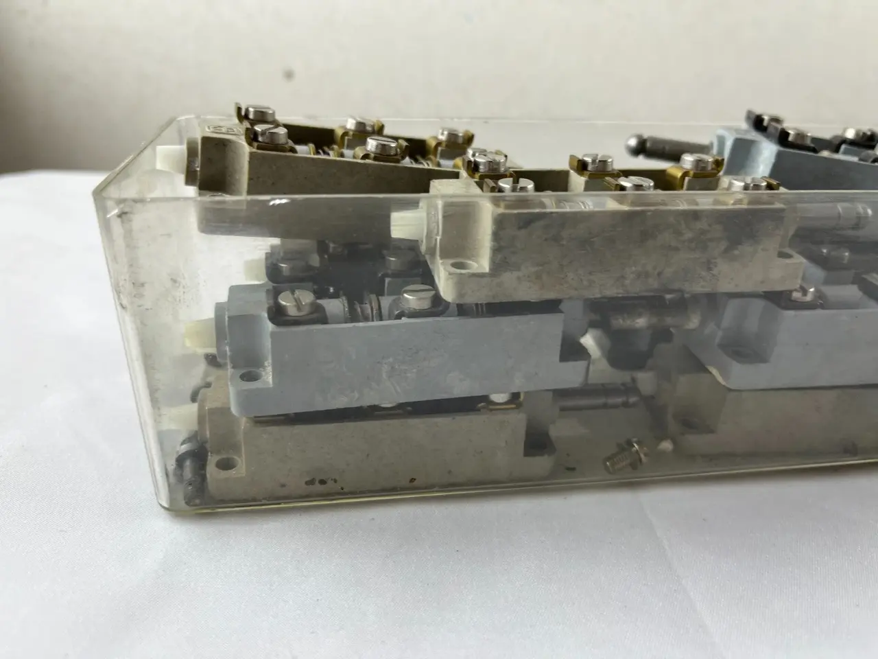 Billede 2 - Pneumatic ventil Manifold parti – Spring‑Plunger