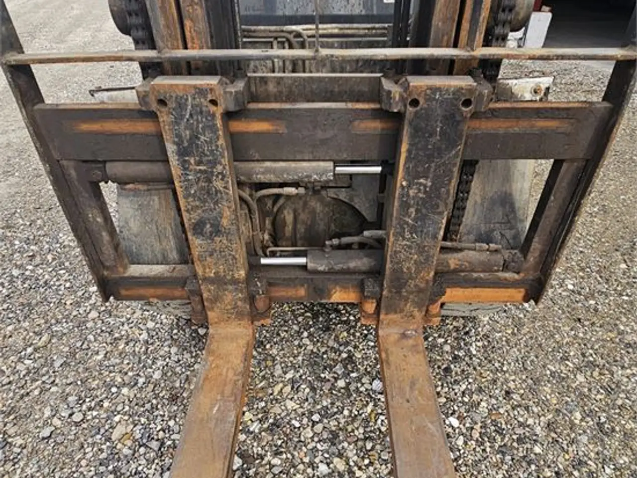 Billede 32 - Nissan FGD02A300 - Diesel - kapacitet/capacity 3 ton - løftehøjde/lifting height 3,7 meter