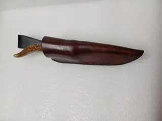 Håndlavet jagtkniv