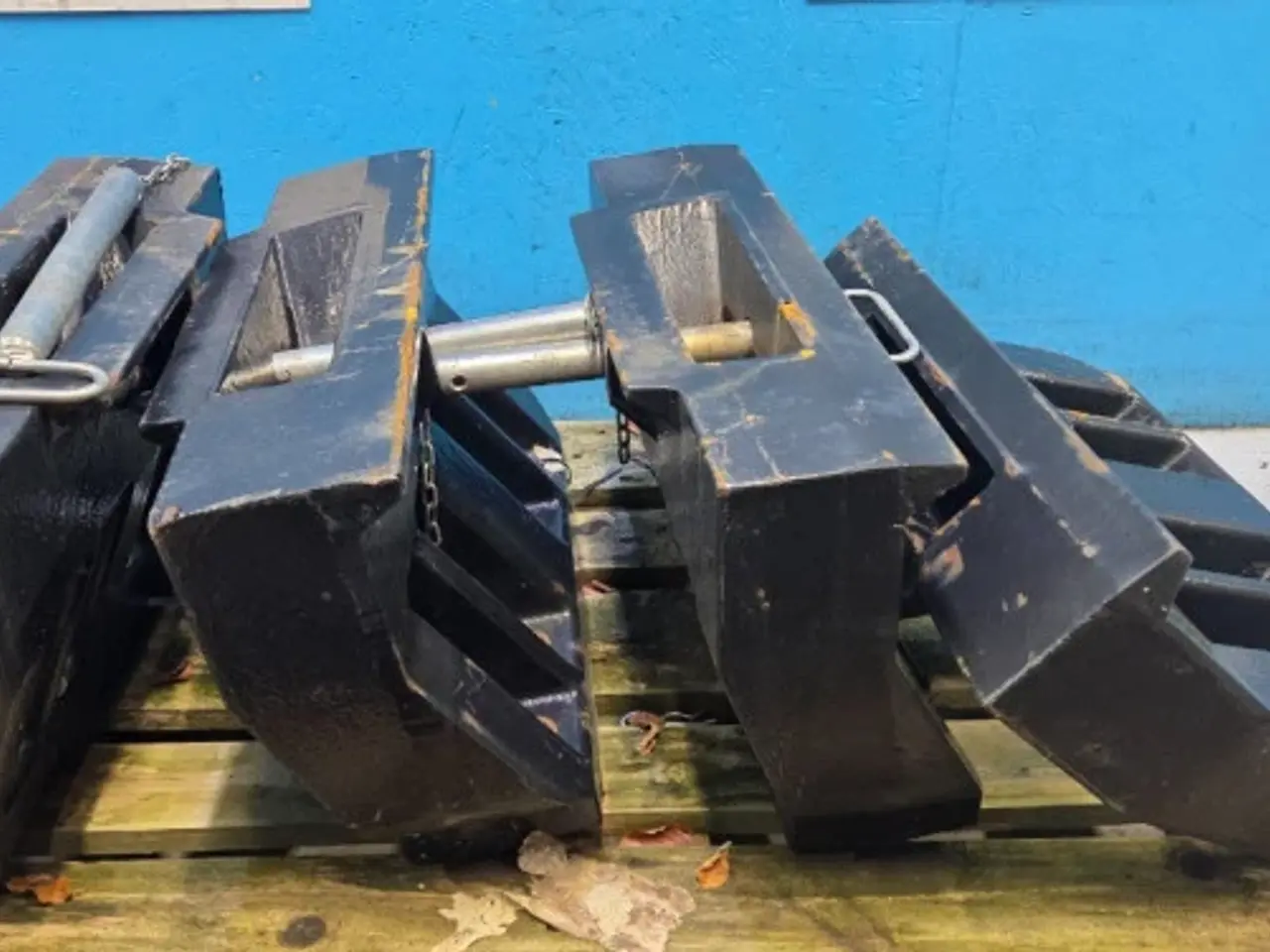 Billede 11 - Case Maxxum 145 Frontvægt Holder 82031499 (5 Stk)