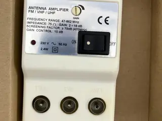 FM VHF UHF Antenna Amplifier 47-862MHz 2x18dB Gain