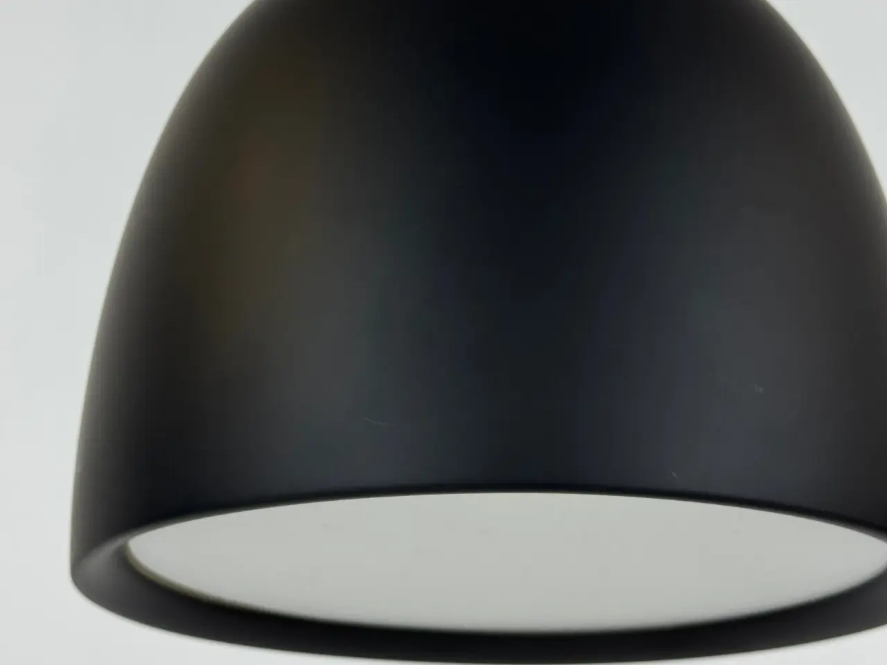 Billede 5 - Fritz Hansen Suspence P1 Lampe – Sort H 23 cm