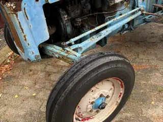Fordson dexta diesel