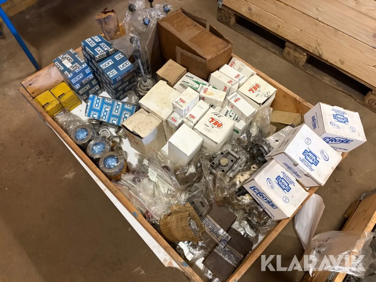 Billede 1 - Lot - ventiler, joystick, droslere, ventildele, filtre og øvrigt - 1 palle