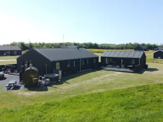 10 pers. Vildmarksbad, Poolbord, Bordfodbold mm