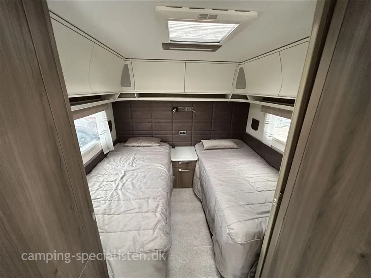 Billede 7 - 2024 - Kabe Smaragd 540 GLE KS Premium Line Kabe 540 GLE KS PREMIUM LINE model 2024 - kan ses nu hos Camping-Specialisten.dk