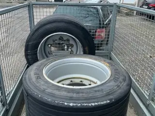 - - - Trailerhjul 455/40R22,5 Dunlop 2 stk.