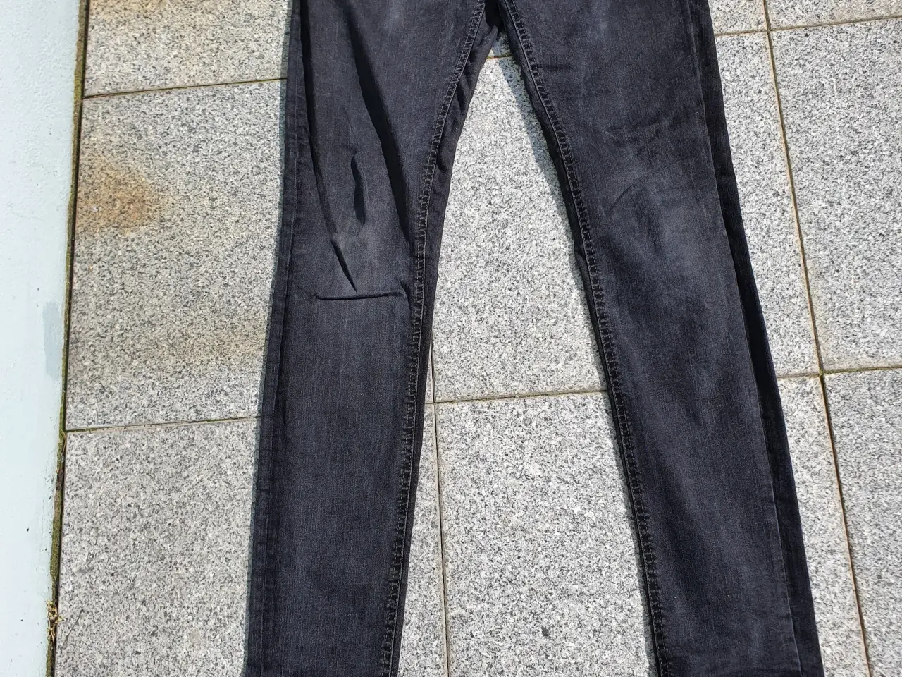 Billede 8 - Jeans. Mørkegrå. Jack and Jones.