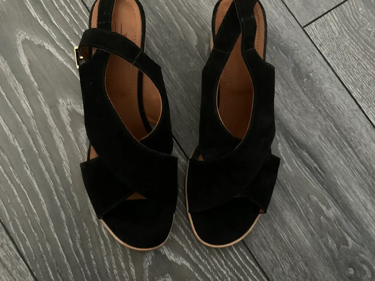 Billede 4 - Sandaler brugt max 5 gange