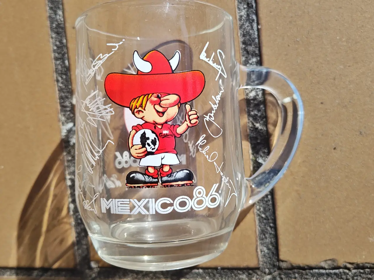 Billede 1 - DBU Mexico 1986 Glas med autografer
