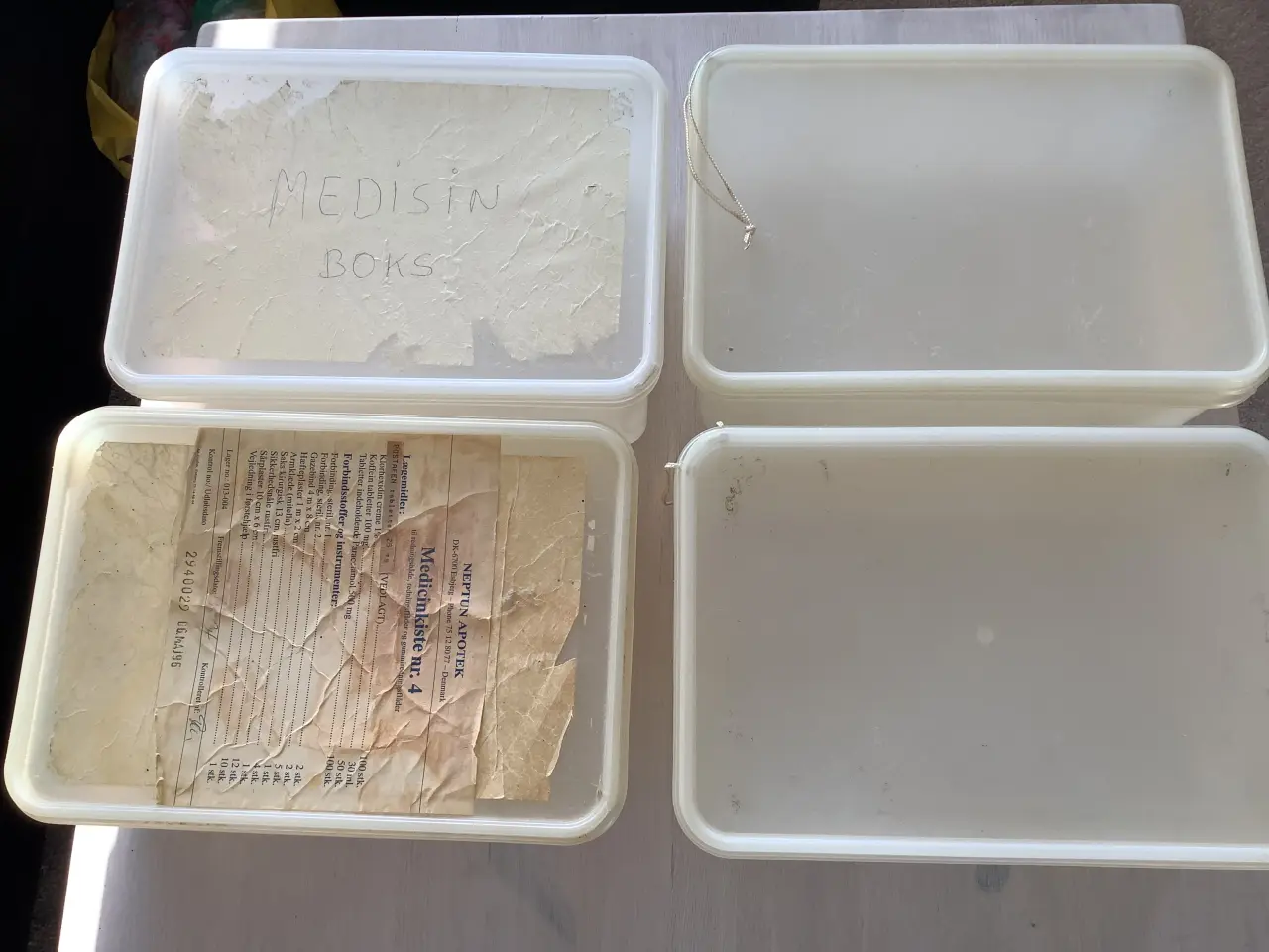 Billede 1 - Gamle medicin kiste fra Neptun Apotek.