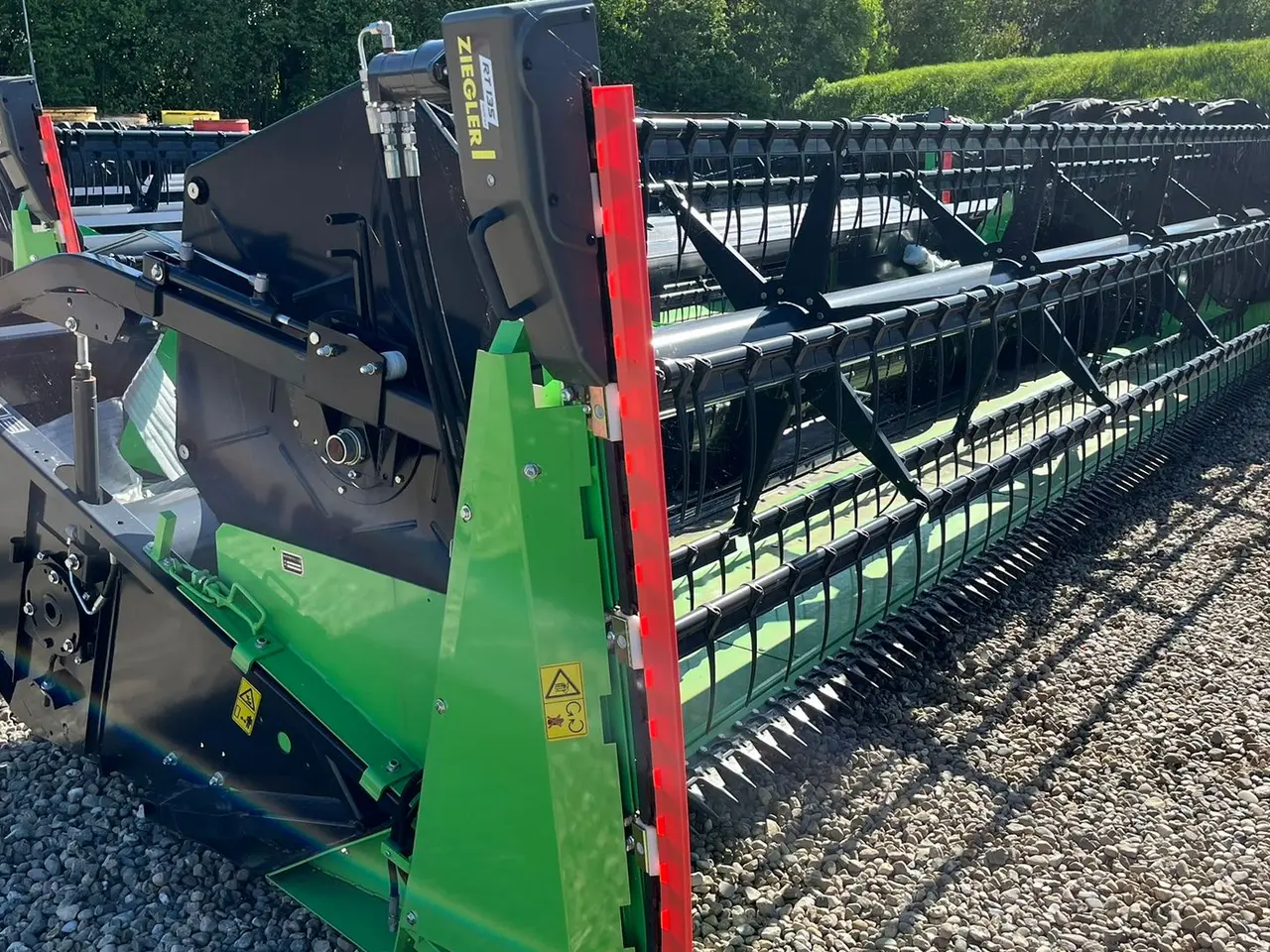 Billede 22 - Deutz-Fahr C7206 With 24feed - 7.2m header. New and unused Combine together with 7.2m header