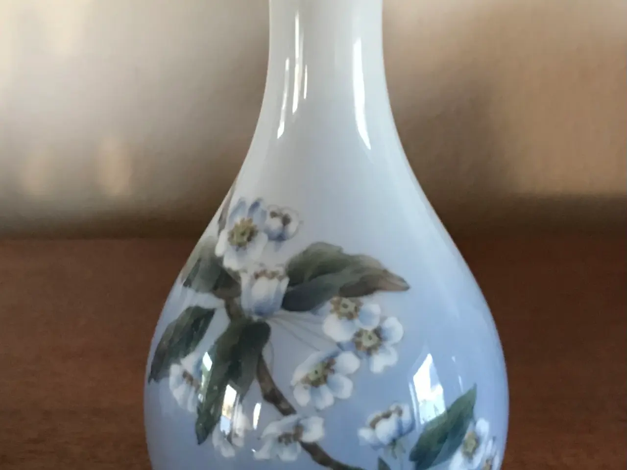 Billede 1 - Meget flot vase fra Royal Copenhagen 1. Sort
