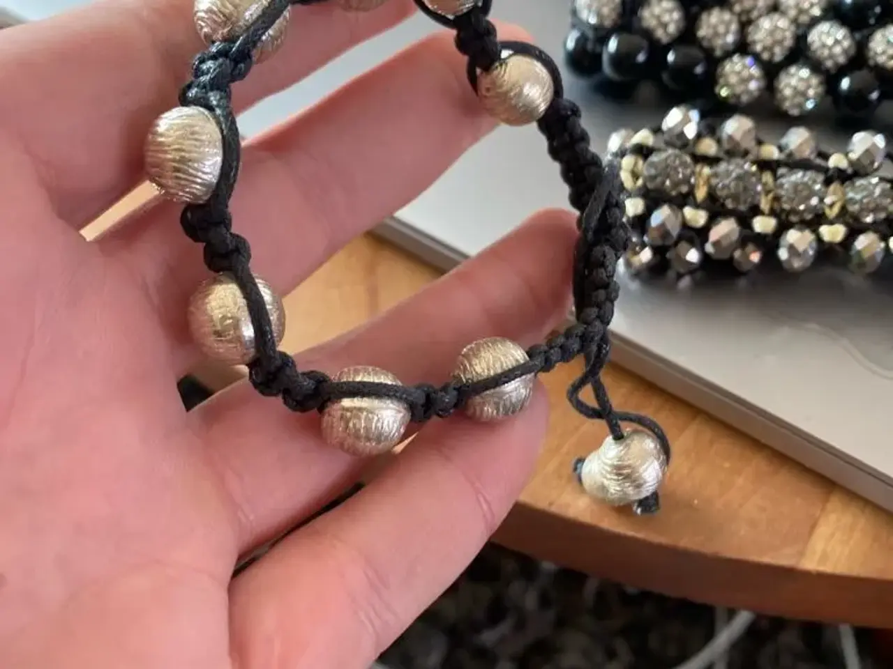 Billede 2 - Nye knyttede armbånd