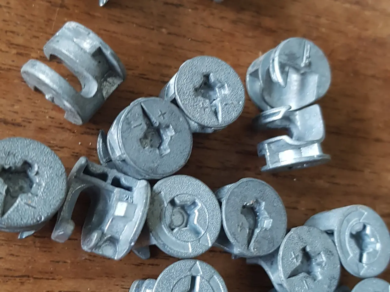 Billede 8 - Hulrum dybel/monterings beslag forskellige