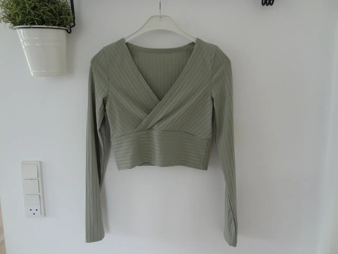 Billede 6 - Top, Bluse , str. 34, Vissengrøn