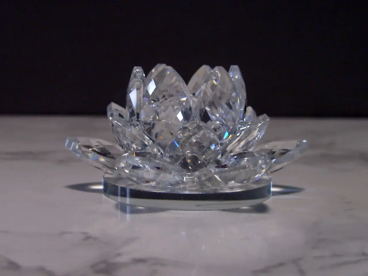 Billede 2 - Superflot lotus krystalglas blomst