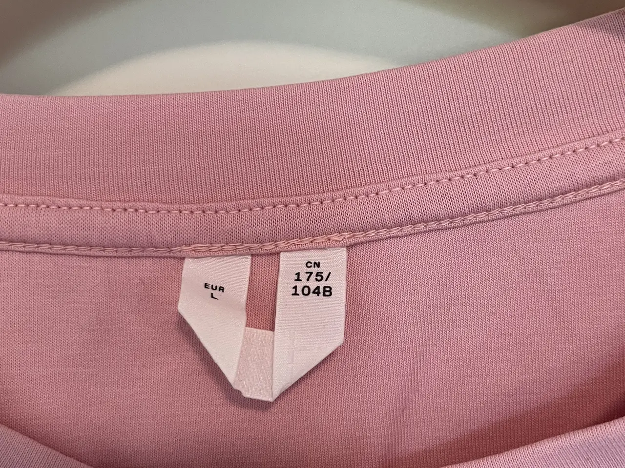 Billede 3 - Lyserød t-shirt fra H&M
