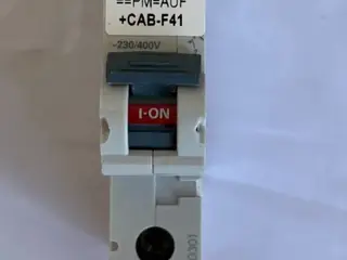 Siemens 5SL6104-7 MCB C4 1-Pole 4A 230/400V relæ
