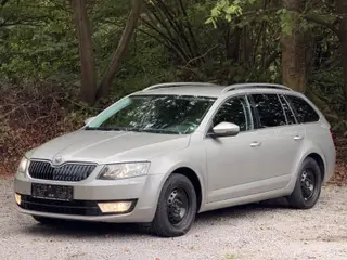 Skoda Octavia 1,6 TDi 105 Active Combi