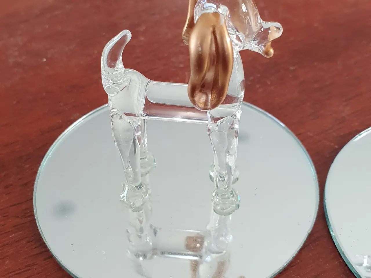 Billede 5 - Glas figur på spejlplade