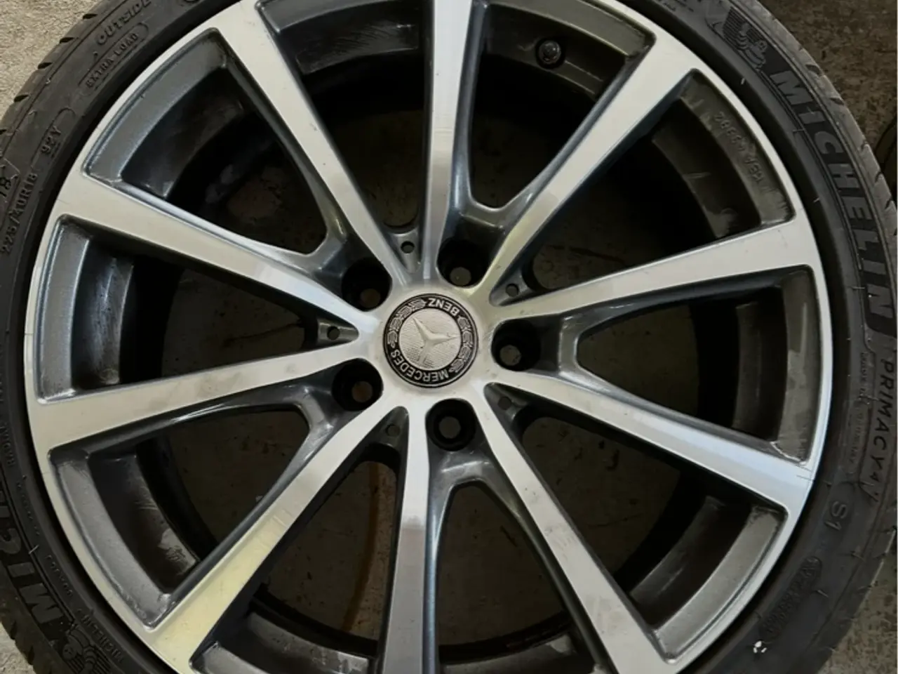 Billede 2 - Fælg med michelin dæk5*112 