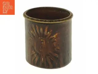 Keramisk vase med solmotiv fra Søholm (str. Ø 9,5x10 cm)