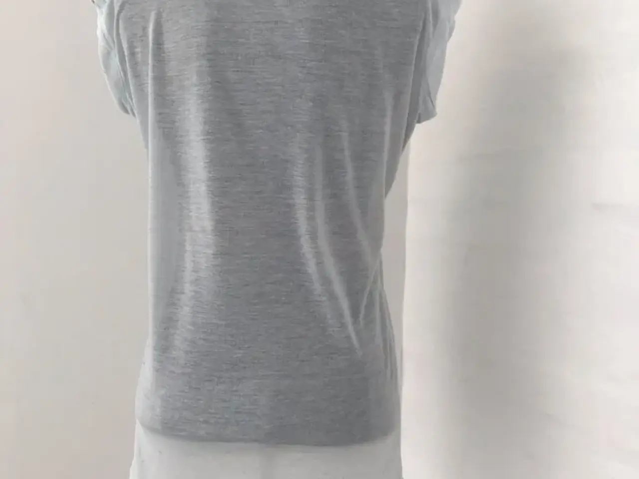 Billede 3 - T-shirt str.14 år