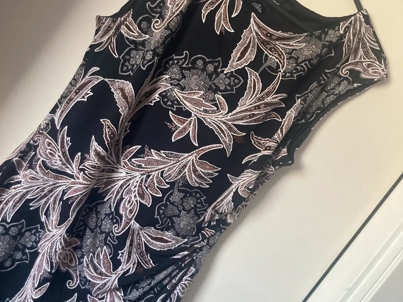 Billede 6 - Flot kjole, mrk. Connected Apparel, str. L (US 10)