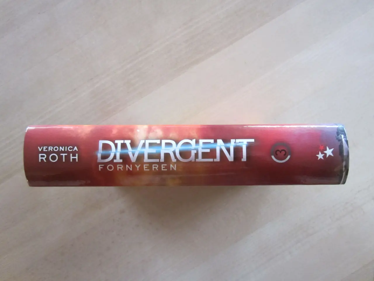 Billede 3 - Bog - Divergent - Fornyeren