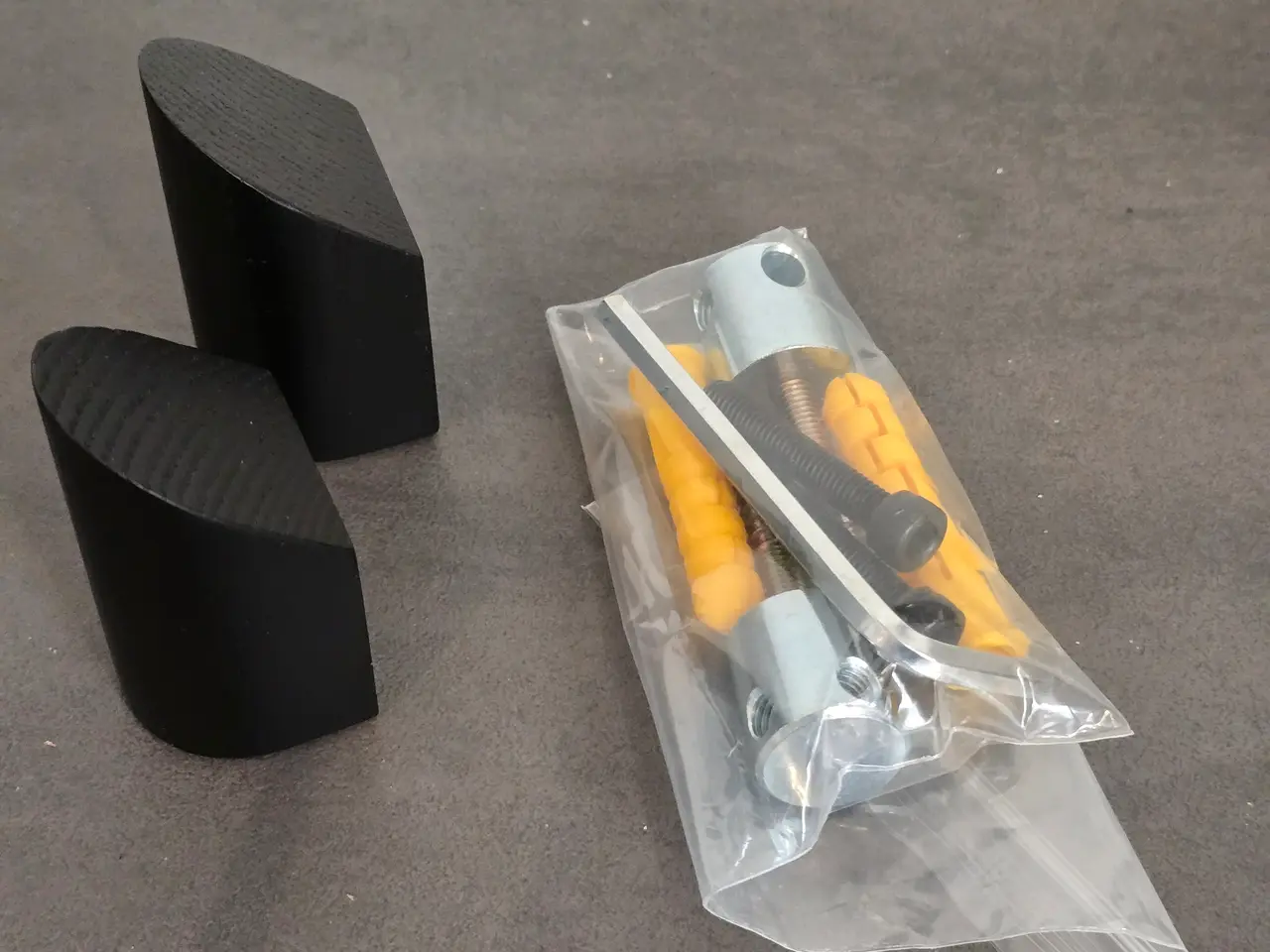 Billede 1 - GEJST Kollage knager i sort eg. 