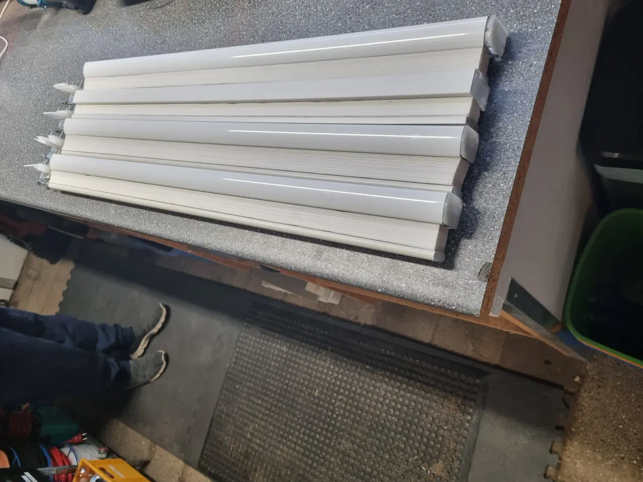 Billede 3 - 4 stk plissegardin hvid 80 x 150 sælges samlet 